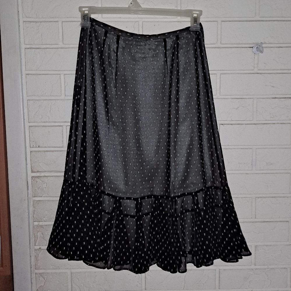 Ann Taylor Loft black and white mermaid style skirt with cream underlay